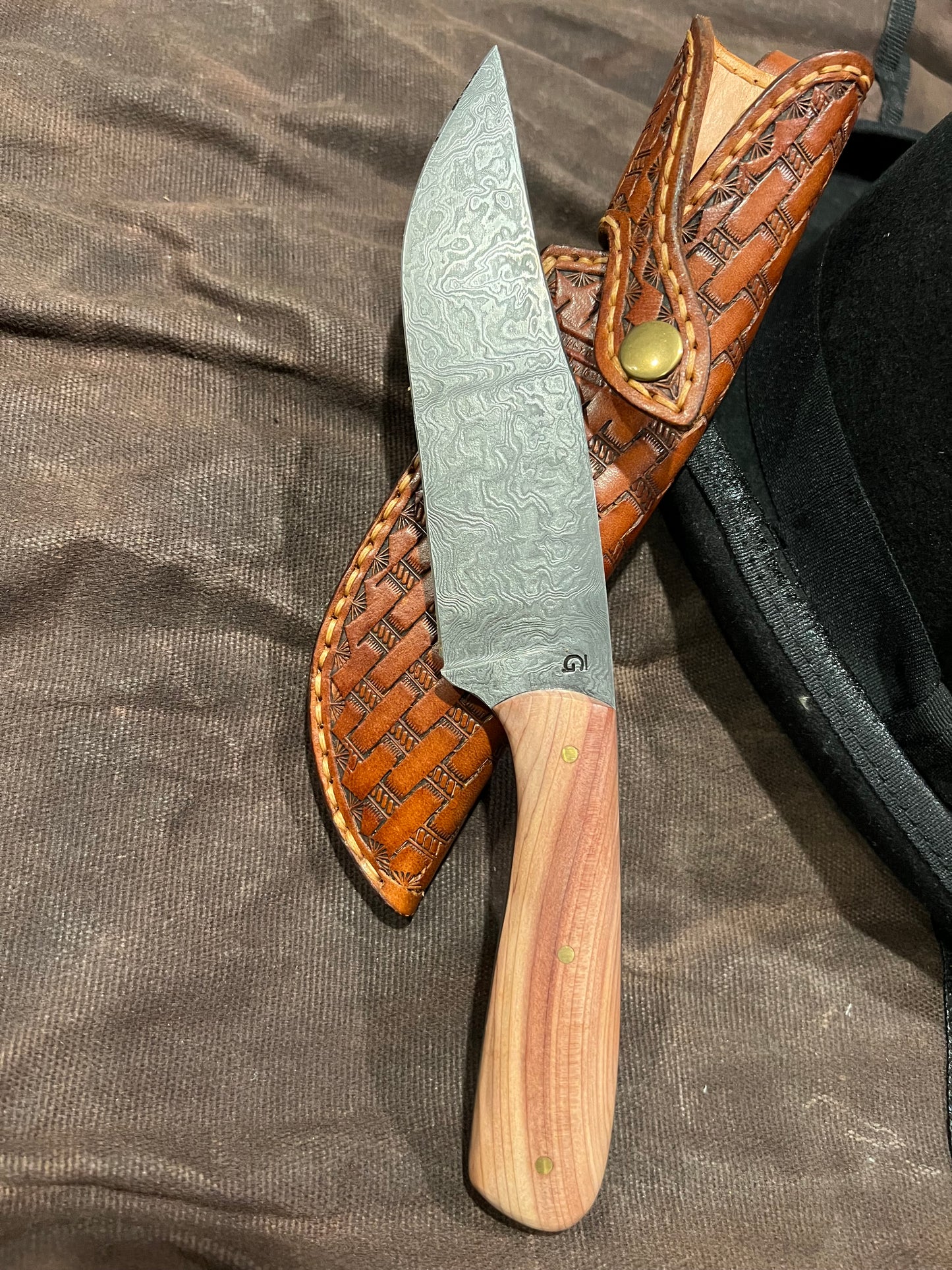 Damascus and Rosewood Hunter