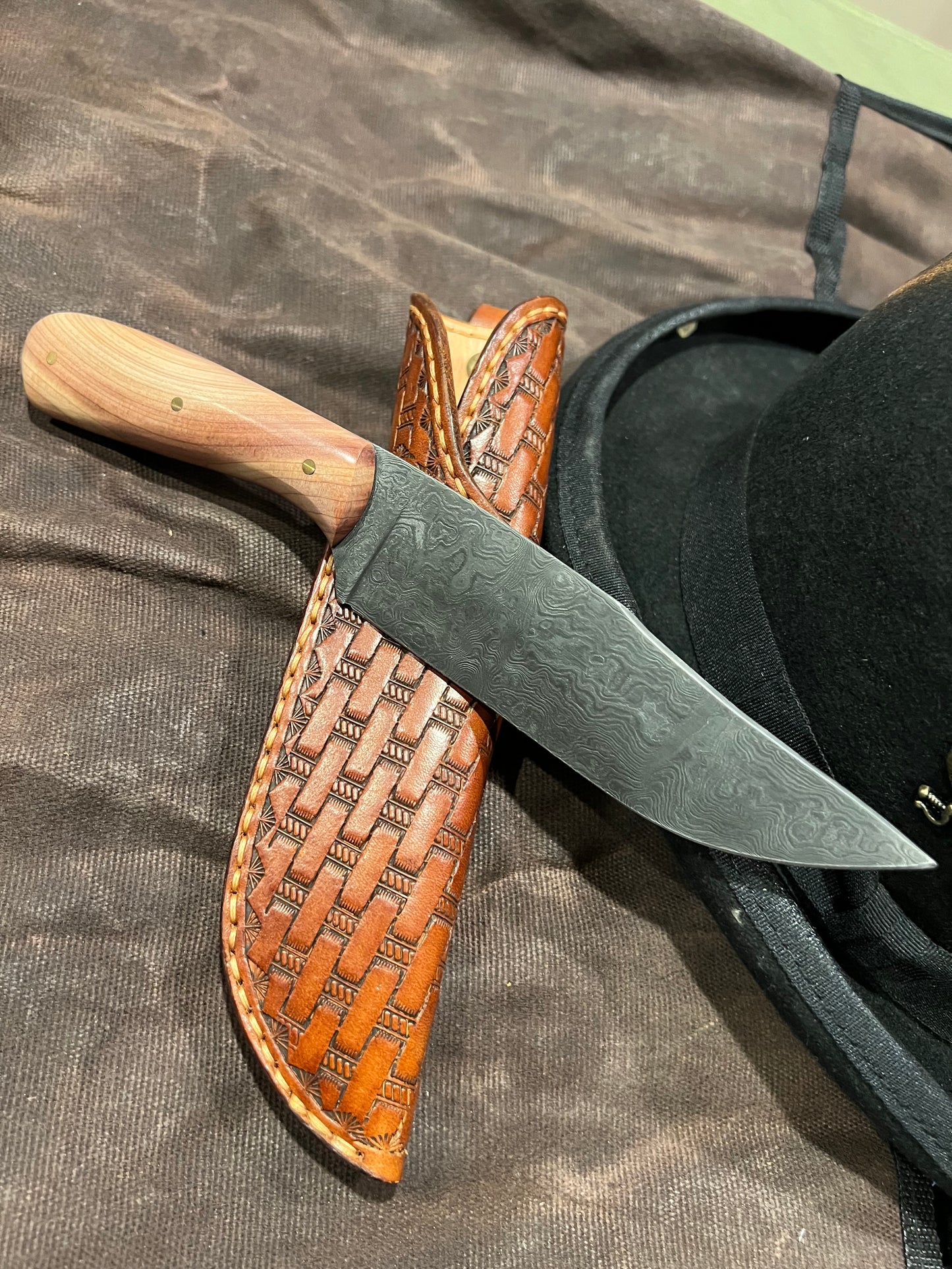 Damascus and Rosewood Hunter