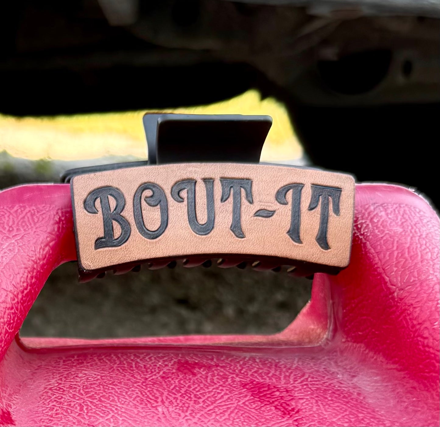 Fugettaboutit Leather Claw Clip